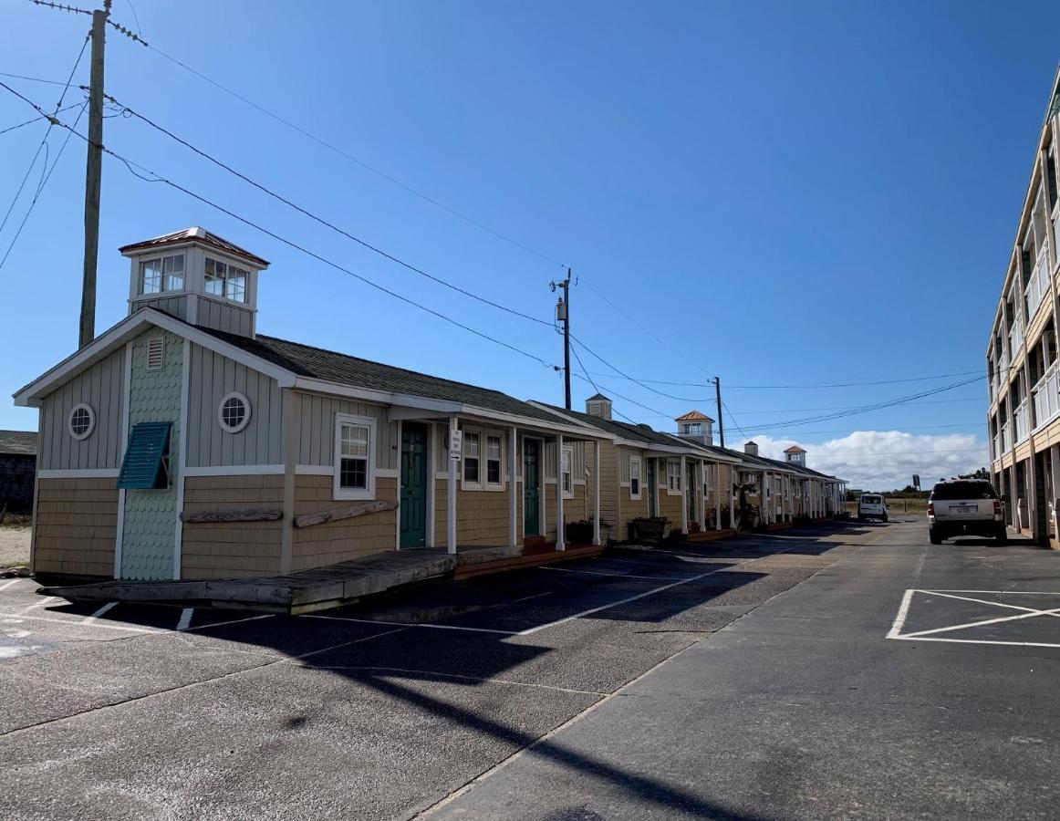 Sea Horse Inn And Cottages Нагс Хед Екстериор снимка