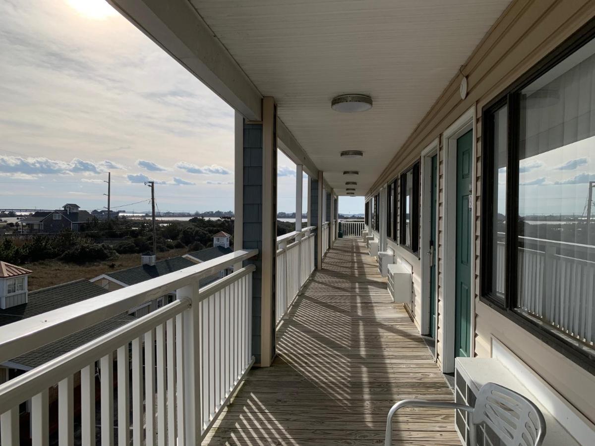 Sea Horse Inn And Cottages Нагс Хед Екстериор снимка